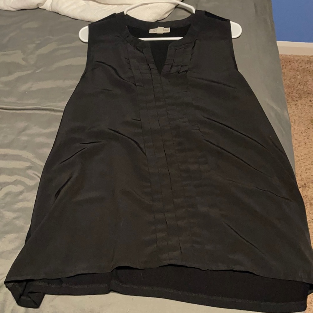 Dana Buchman Women’s black tank top